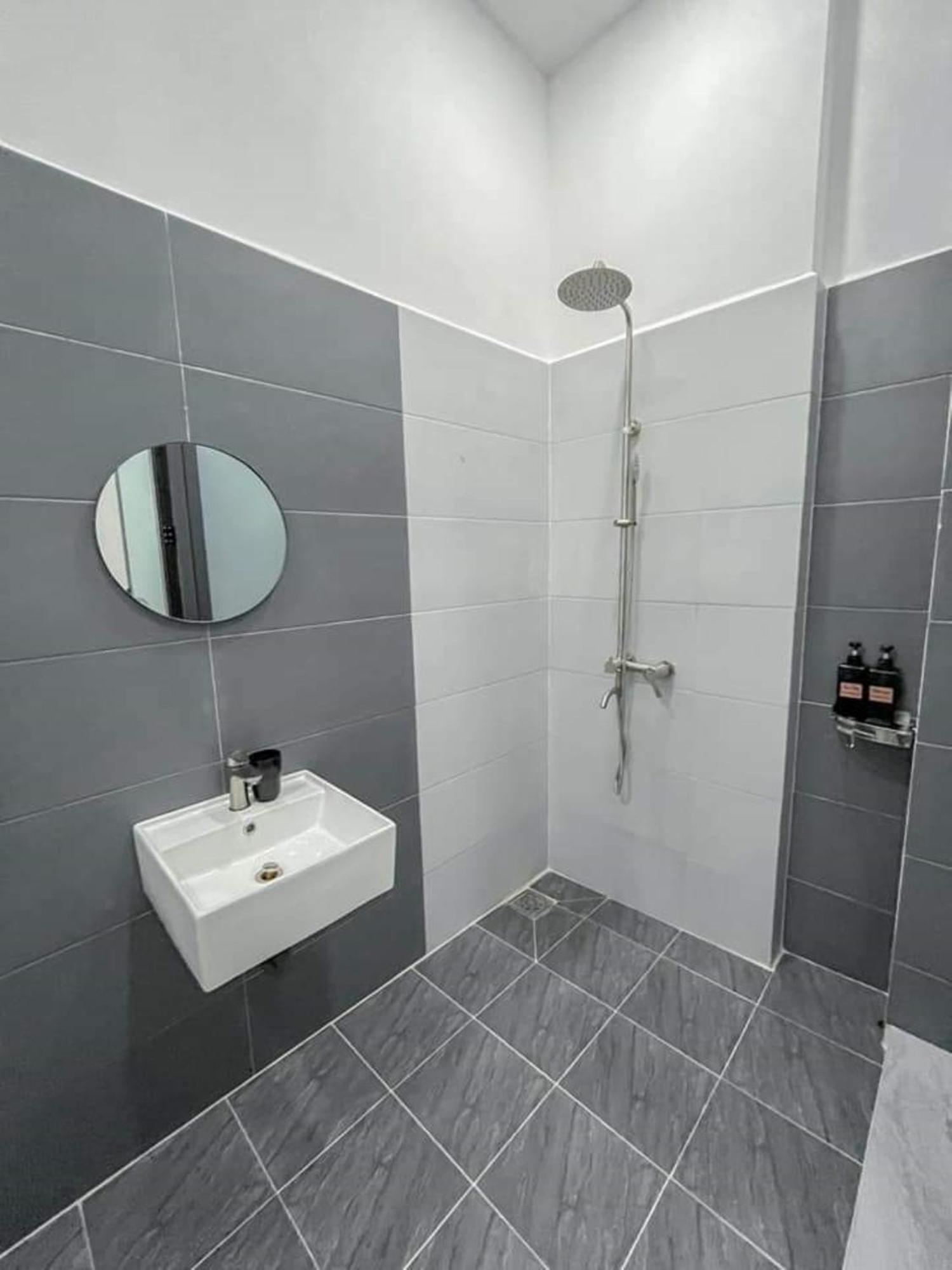 River Hotel 5 Long Xuyên Εξωτερικό φωτογραφία